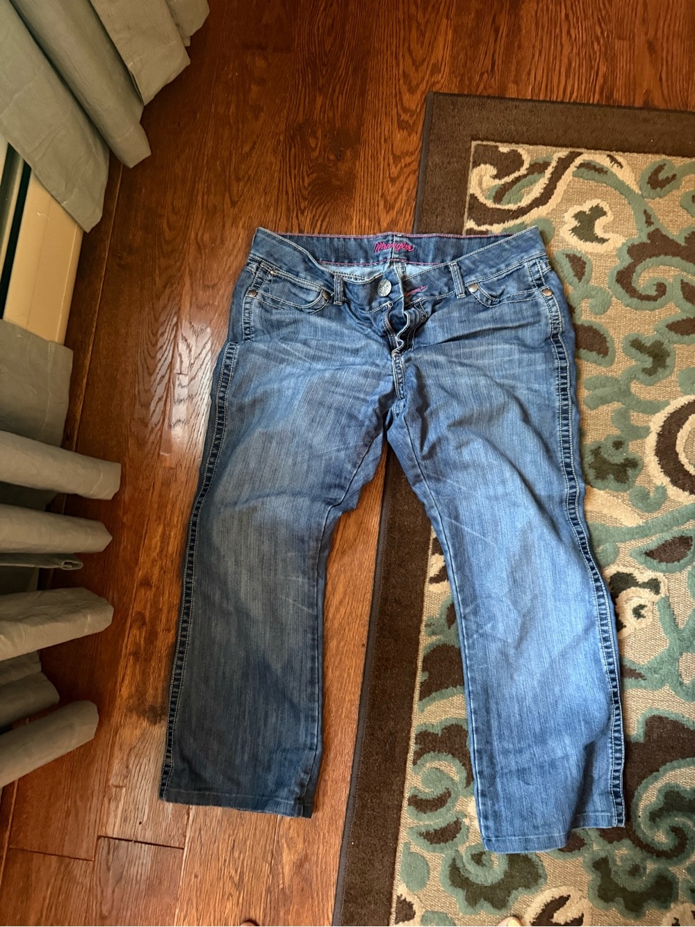Wrangler Women's Bootcut Jeans in Blue Wash